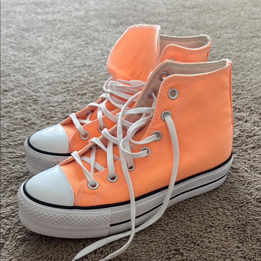 Orange High-Top platform Converse